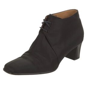 EUC HERMES LACE UP ANKLE BOOTS